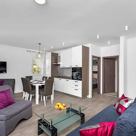 Mila Mare Apartment