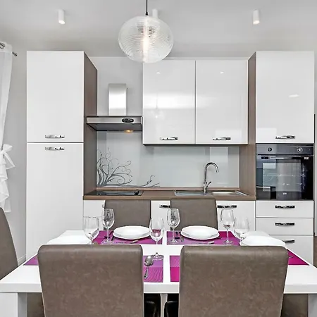 Apartment Mila Mare *