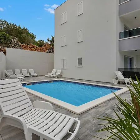 Mila Mare Apartment *