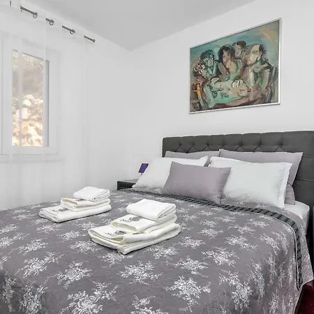 Mila Mare Apartment